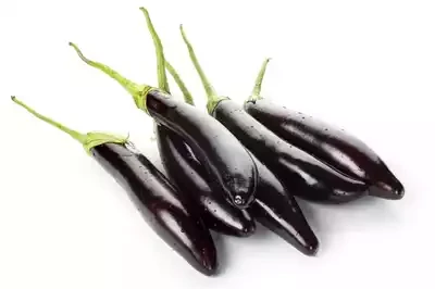 লম্বা কালো বেগুন (Long Black Eggplant/Brinjal) 500 gm