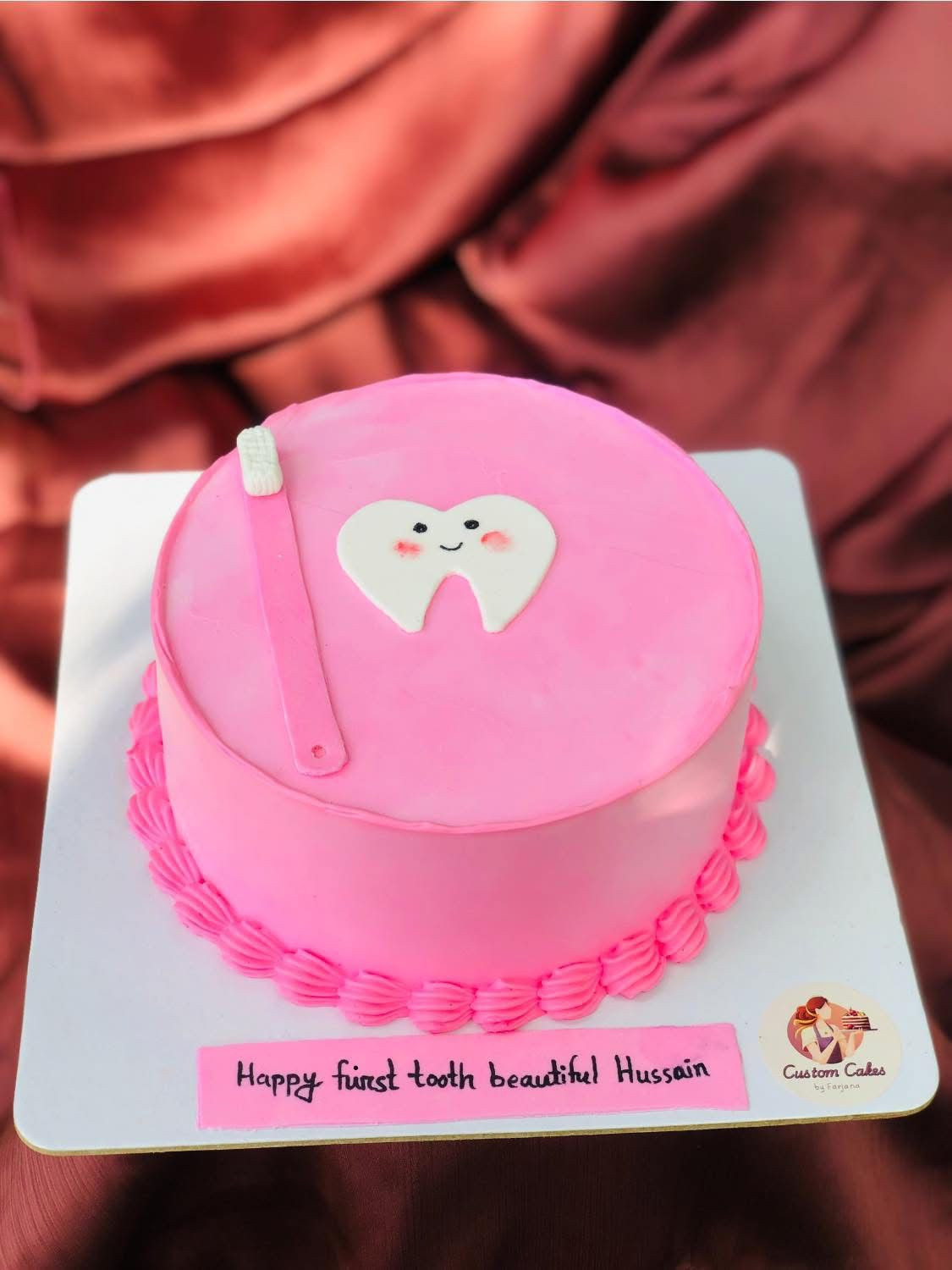 Strawberry Cake (Customised)
