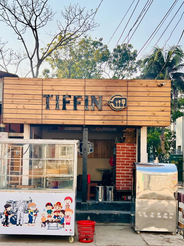 Tiffin Restaurent